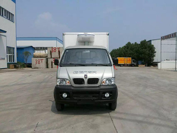 金杯2.9米貨廂冷藏車(chē) 金杯2.9米貨廂冷藏車(chē)