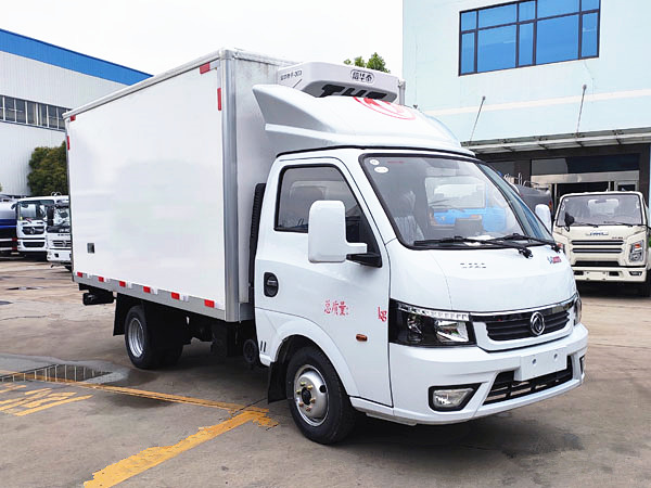東風(fēng)途逸柴油冷藏車