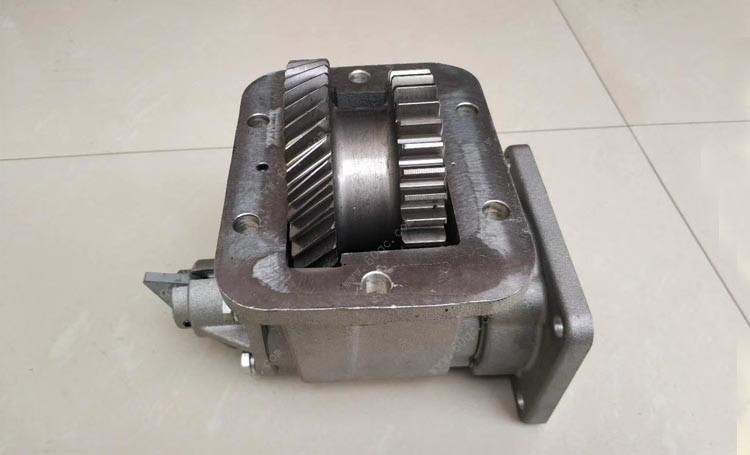 灑水車取力器，油罐車取力器