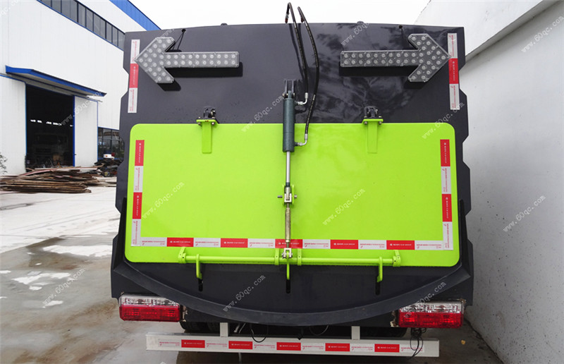 慶鈴五十鈴6方掃路車