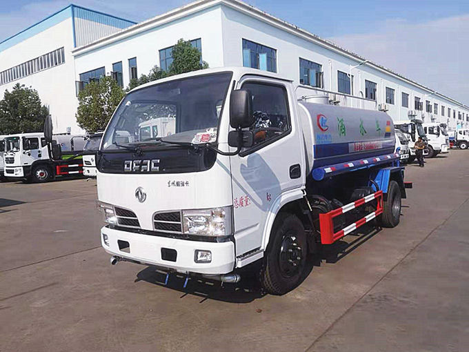 巴中購置湖北程力廠家東風(fēng)福瑞卡5噸灑水車一臺