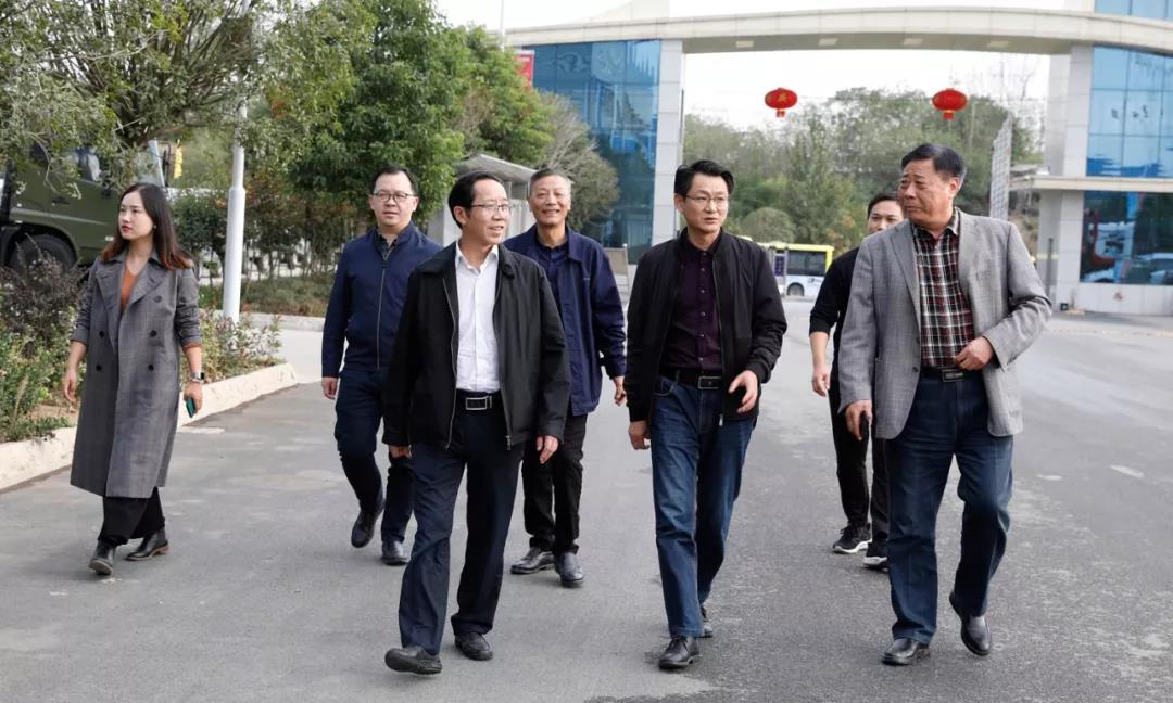湖北省研究室黨組成員帶隊赴程力集團調(diào)研指導(dǎo)工作