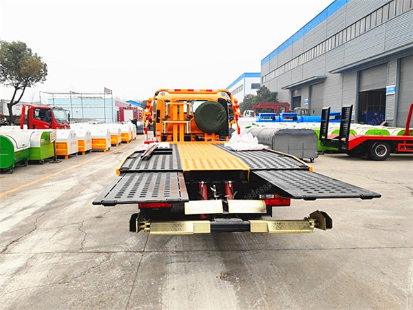 國(guó)六大運(yùn)清障車藍(lán)牌一拖二平板清障車