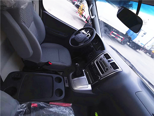 金杯快運(yùn)面包冷藏車