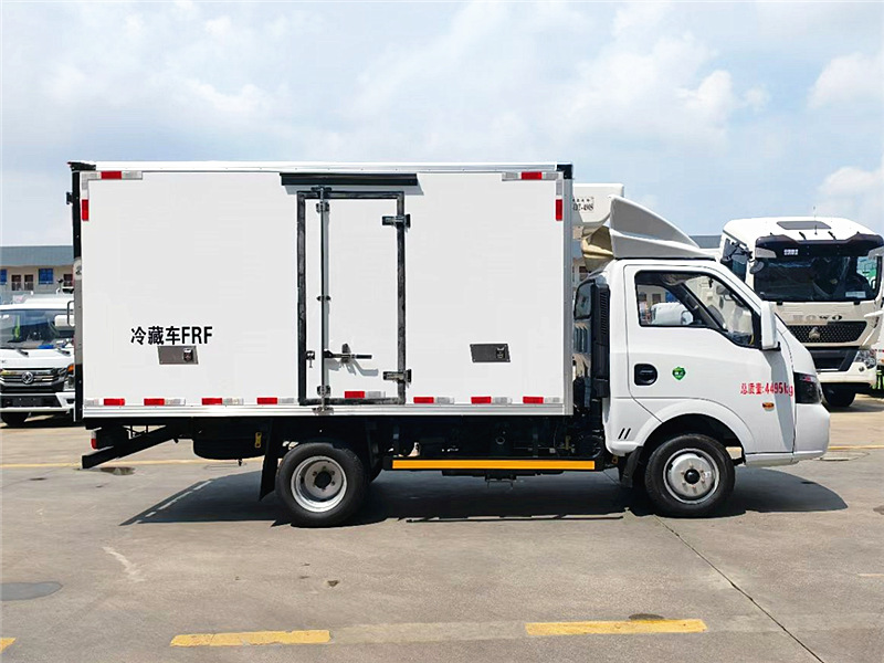 東風途逸國六冷藏車