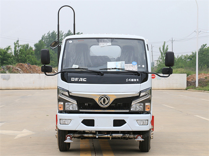 東風福瑞卡F6霧炮抑塵車