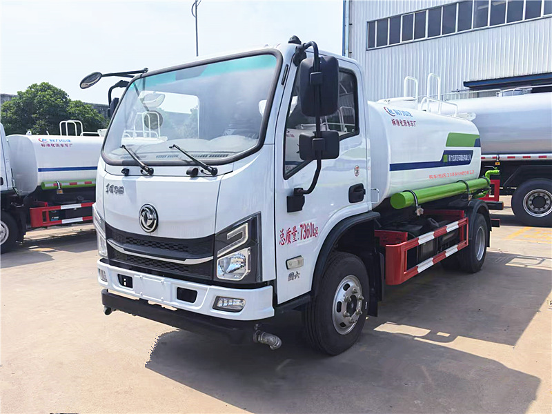 東風(fēng)華神V3灑水霧炮車