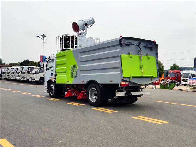 東風福瑞卡F7掃路車