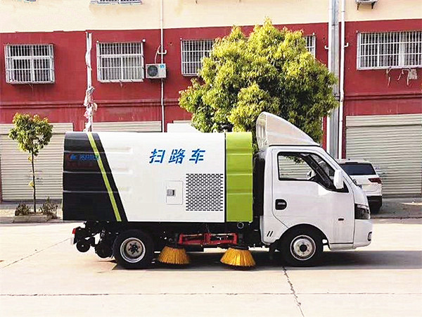 東風(fēng)途逸國(guó)六汽油3方掃路車