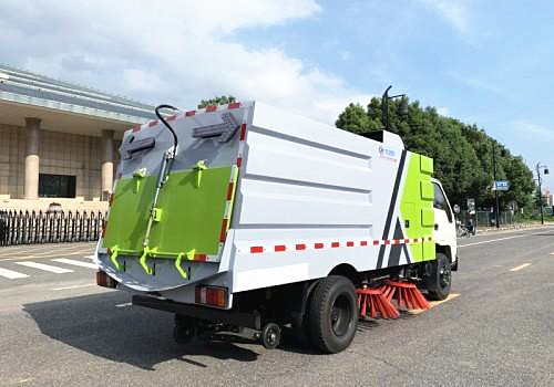 江鈴順達國六掃路車