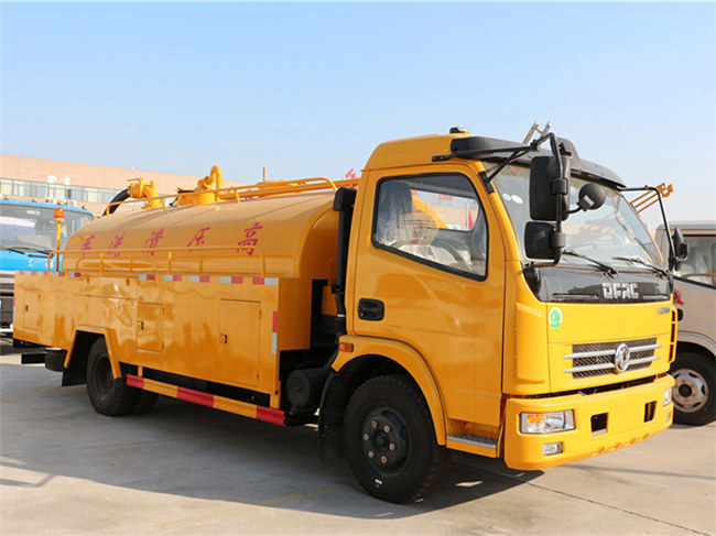 東風多利卡D7高壓清洗車