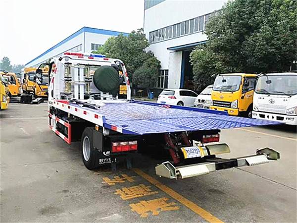 解放虎V藍牌一拖二清障車